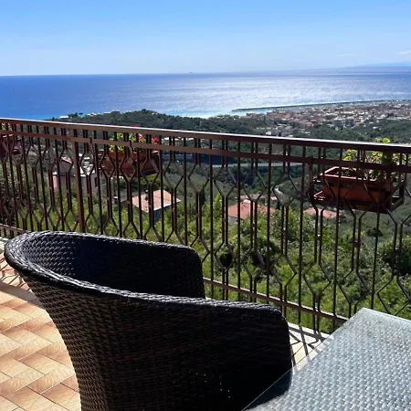 The House Of Freedom - Sea View In בית נופש לאווניה