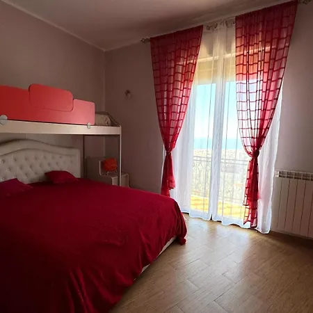 The House Of Freedom - Sea View In Hébergement de vacances Lavagna