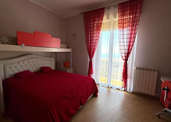 The House Of Freedom - Sea View In Vakantiehuis Lavagna